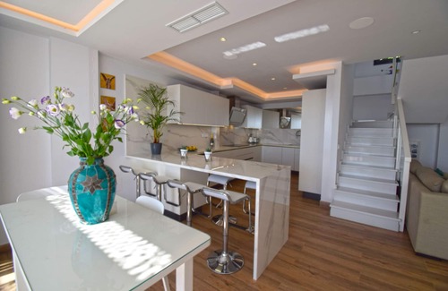 Gaucin House | Luxury Eco Villa with Heated pool in Gaucin Town