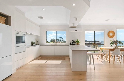 Mount Martha House | Luxury Entertainer - Bay Views, Infinity Pool