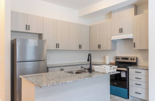 Vaughan House | Luxury Escape Near Canada’s Wonderland | Prime Location