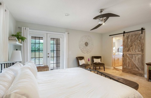 Paleface Park Villa | Luxury Estate by Lake Travis, Private Pool, Grill