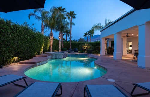 Palm Springs House | Luxury Estate Home in Andreas Hills All En Suite, Saltwater Pool & Spa, Fire Pit