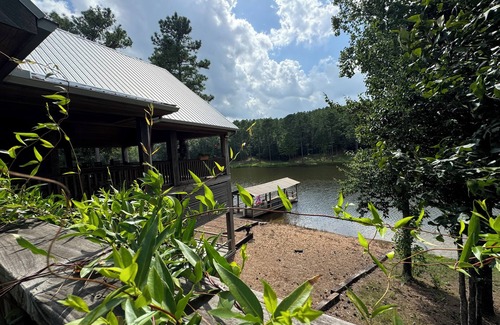 Oxford Cabin | Luxury Estate Home with Private Lake in Oxford