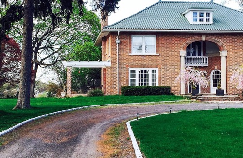 Saugerties South House | Luxury Estate In The Catskills, 5 minutes from HITS show