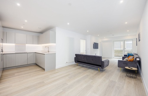 Docklands Apartment | Luxury Excel/02 Apartment For The Larger Groups - 2 min to Excel