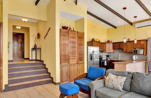 Panama Beach House | Luxury Exec. Villa - Gated, 2200sqft Beach-Front, Private pool, Driveway