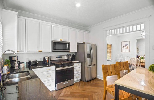 Aiken Cottage | Luxury Experience at The Peanut!