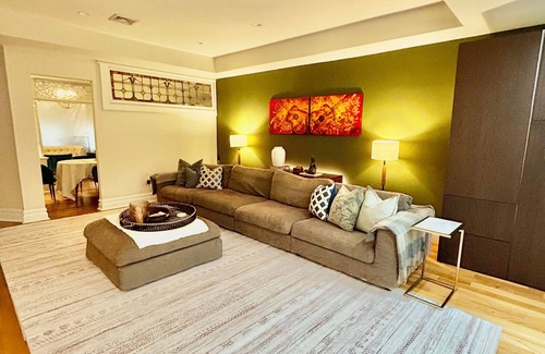 Ocean Hill House | Luxury Extended Stays. King Beds. 3 Bedrooms. Manhattan 20 Mins. 5 Subway Lines