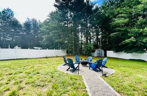 Warrensburg House | Luxury Fall Retreat with mountain views - 10 min to Lake George