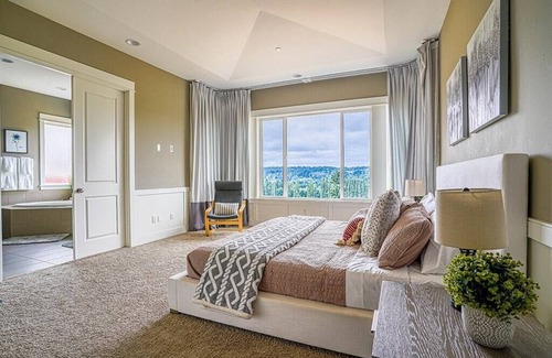 Education Hill House | Luxury family home w/ great Sammamish Valley View