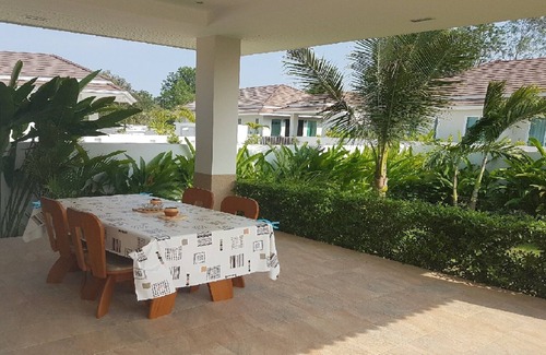 Hua Hin House | Luxury Family Private Pool Villa, Hua Hin, spacious garden+private infinity pool