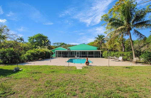 Homestead House | Luxury Family Retreat Near Miami & Keys