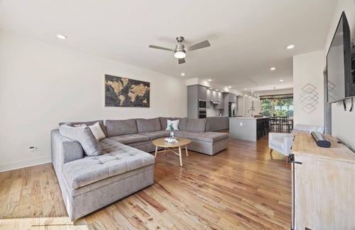 Hermitage House | Luxury family retreat house in Nashville and close to Airport