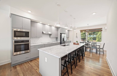 Hermitage House | Luxury family retreat house in Nashville and close to Airport