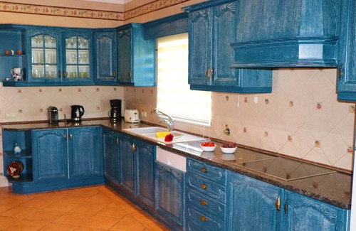 Almancil Villa | Luxury Family Villa with Private heated Pool, Tennis Court, Putting Green
