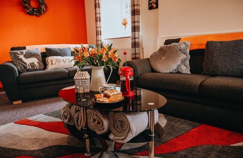 Brecon House | Luxury Farmhouse Sleeps 8 Hottub Brecon Beacons