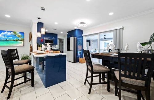 Fort Lauderdale House | Luxury Fort Lauderdale Escape – Private Pool, Screened Patio | Minutes from Beaches & Nightlife!