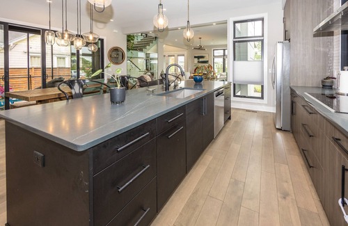 Fountain Square House | Luxury Fountain Square Home | Perfect for Groups!