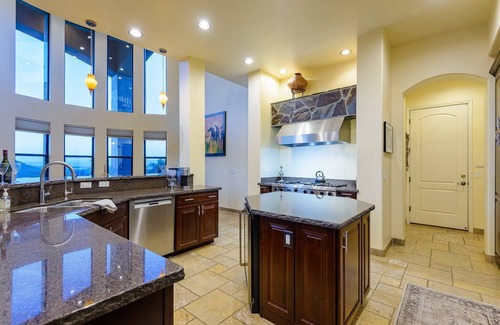 Fountain Hills House | Luxury Fountain Hills, VIEWS, infinity Edge Pool, Hot Tub, Sleeps 16