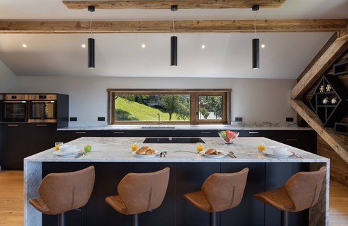La Chapelle-d'Abondance Ski Chalet | Luxury rennovated farmhouse with stunning views and hottub