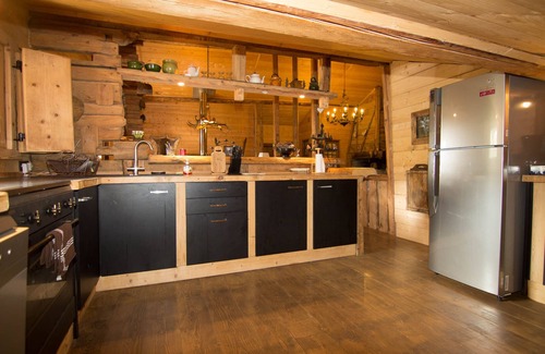 Notre-Dame-de-Bellecombe Ski Chalet | Luxury Mountain Chalet in Unique Setting 15 minutes from Megeve