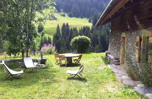Notre-Dame-de-Bellecombe Ski Chalet | Luxury Mountain Chalet in Unique Setting 15 minutes from Megeve