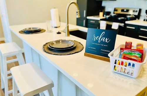 Franklin Apartment | Luxury Friend & Family Suite