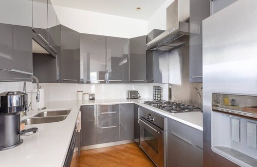 West Town Apartment | Luxury Fulton Market Penthouse Amazing City Views