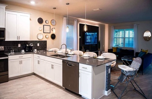 Kissimmee House | Luxury & fun 9BR near Disney Villa