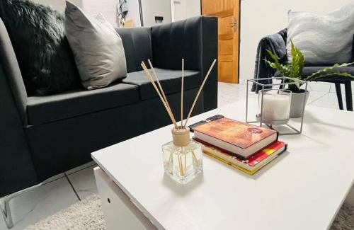 Riebeeckstad Apartment | Luxury Garden Cottage in Welkom
