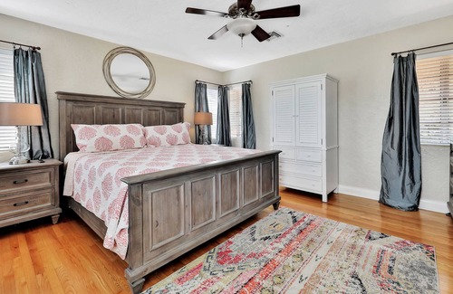 River District House | Luxury Garden estate near Manatee river in historic area!