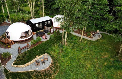 Banner Elk Cabin | Luxury Geodome, Winery view,Hot tub, Kingsize Bed