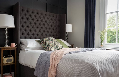 Totnes House | Luxury Georgian Gem; perfect for family gatherings