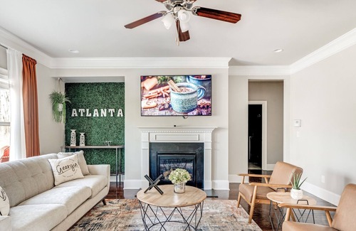 Cliftondale House | Luxury Getaway by airport and downtown Atlanta
