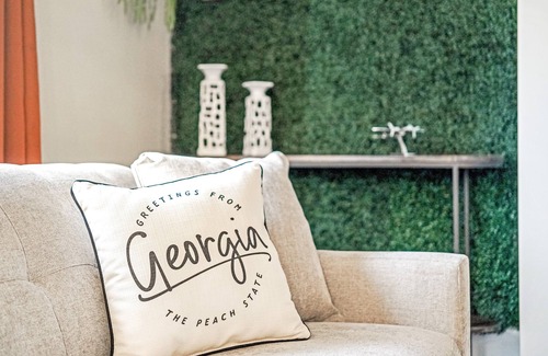 Cliftondale House | Luxury Getaway by airport and downtown Atlanta