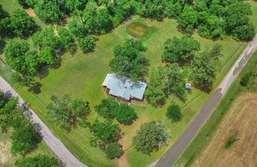 Navasota RV Rental | Luxury Glamping on a Honey Farm!