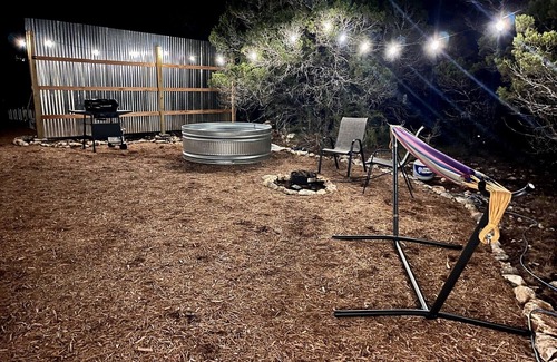 Canyon Lake RV Rental | Luxury glamping with hot tub and pool in Canyon Lake