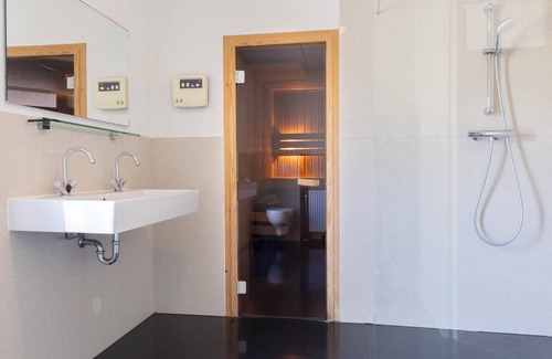 Diessen Cottage | Luxury group bungalow for 10 people