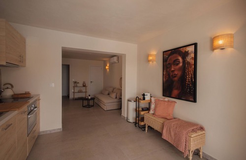 L'Alfas del Pi Apartment | Luxury guest house in Alfas del Pi completely wheelchair accessible.