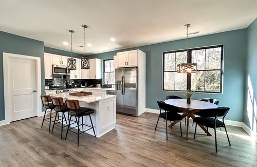 Huntersville House | Luxury Guest House w/Resort Style Pool & Spa, pets welcome