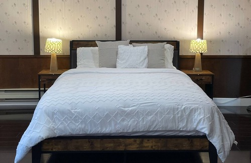Noble Cottage | Luxury Guest Suite with Private entrance in San Jose.