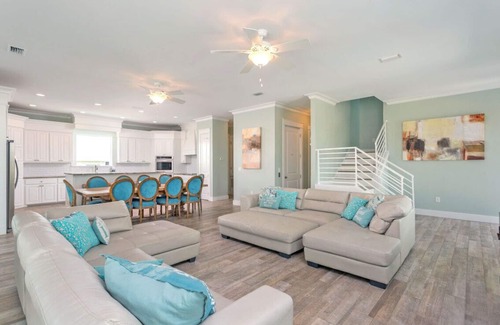 Pensacola Beach House | Luxury Gulf view home w/Private Pool/Steps to the beach!