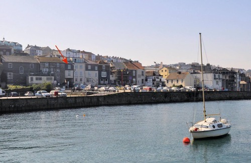 Mylor Churchtown Apartment | Luxury. Harbour-front. 2 Bedroom Apartment with Parking