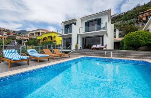 Ponta do Sol House | Luxury Haven: Heated Pool, AC & Sun n