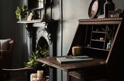 Healesville Cottage | Luxury Healesville Cottage located just off the main street in Healesville