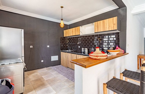 District of Sidi Youssef Ben Ali Villa | Luxury Hideaway Haven - Poolside Paradise