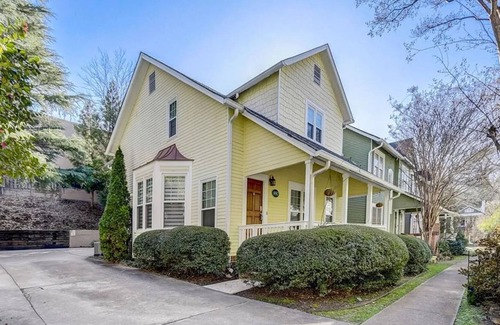 Poncey-Highland House | Luxury Hideaway in Atlanta’s Best Neighborhood – 3BR, Walkable, World Cup-Ready