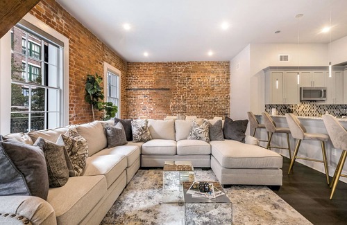 Central Business District Condo | 🎷Luxury Historic Downtown Location LG Private Balcony | The Armstrong 🎷