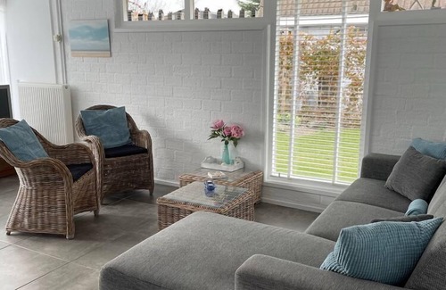 Egmond aan den Hoef House | Luxury Holiday Home in Egmond aan den Hoef with Garden
