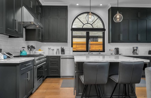 Beverly Grove House | Luxury Home, Heated Pool, BBQ, Patio & Workspace
