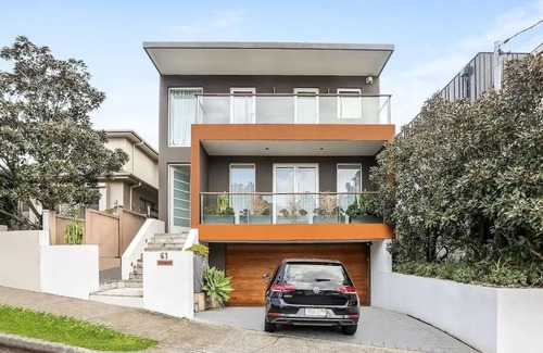 Rose Bay House | Luxury Home-Heated Pool-5 Bedrooms-4 Bathrooms